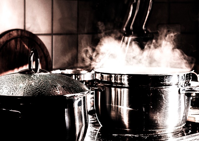 Solidne wyposażenie kuchenne – garnki berghoff cena